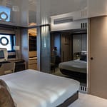 YB_15_Master-stateroom_IMG_1261-Large_LR-giW01kYX