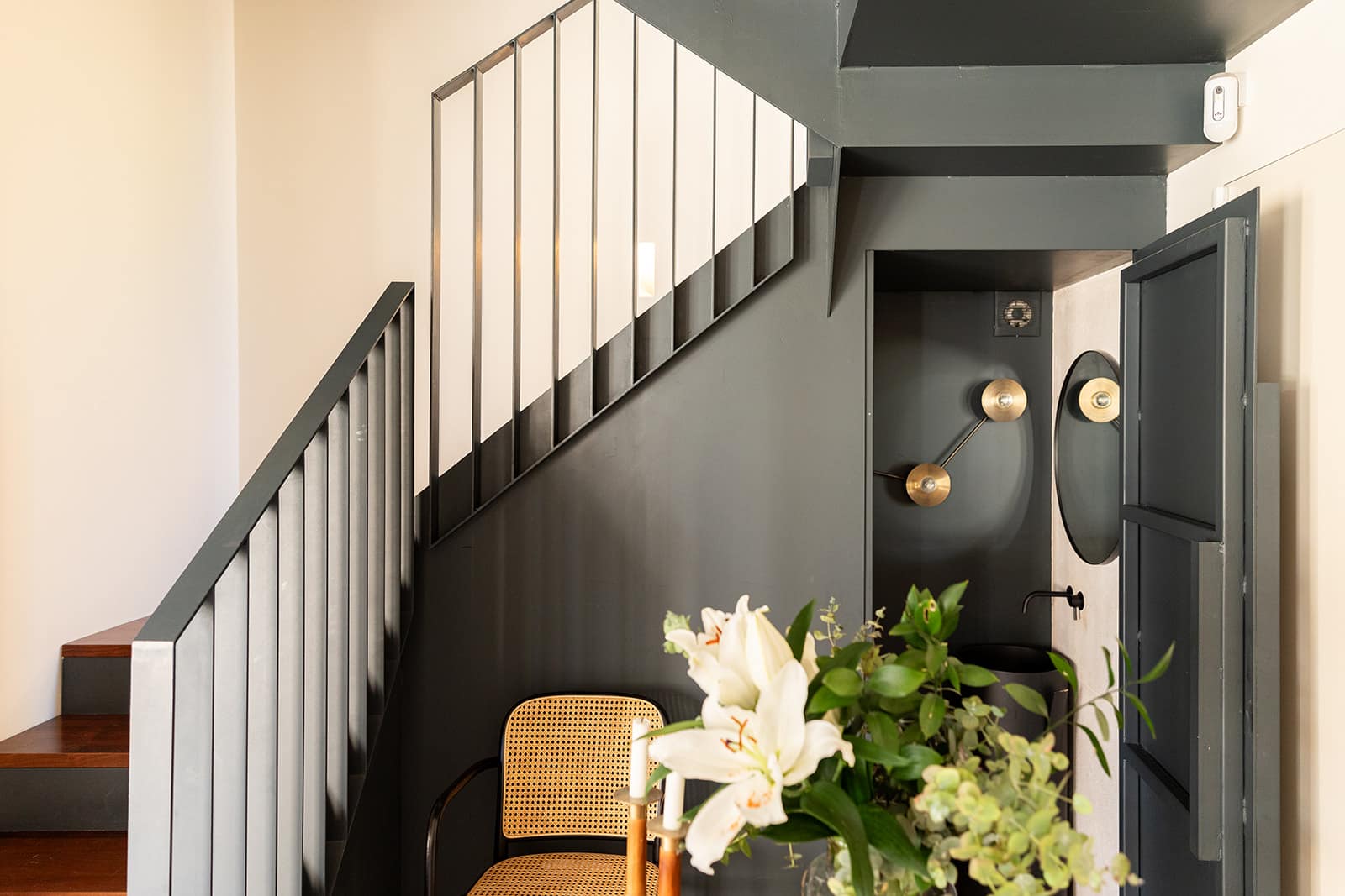 Sophisticated living in a renovated El Terreno Villa 52