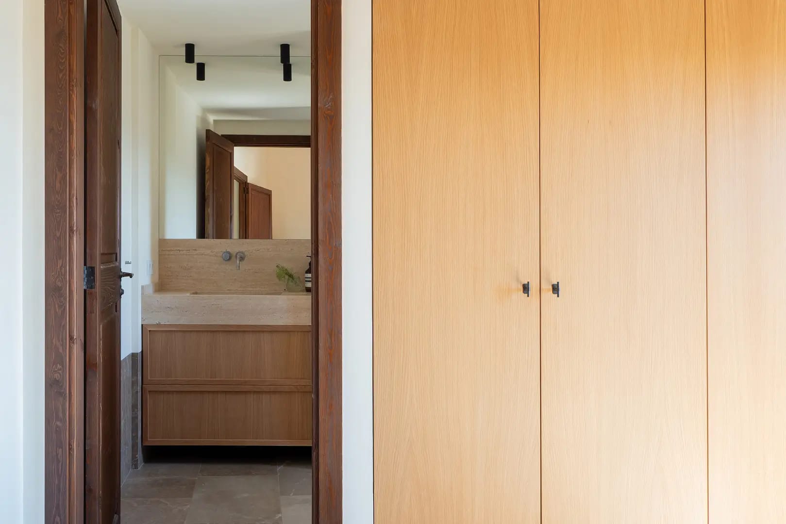 Reformed house with captivating views in Palma 20