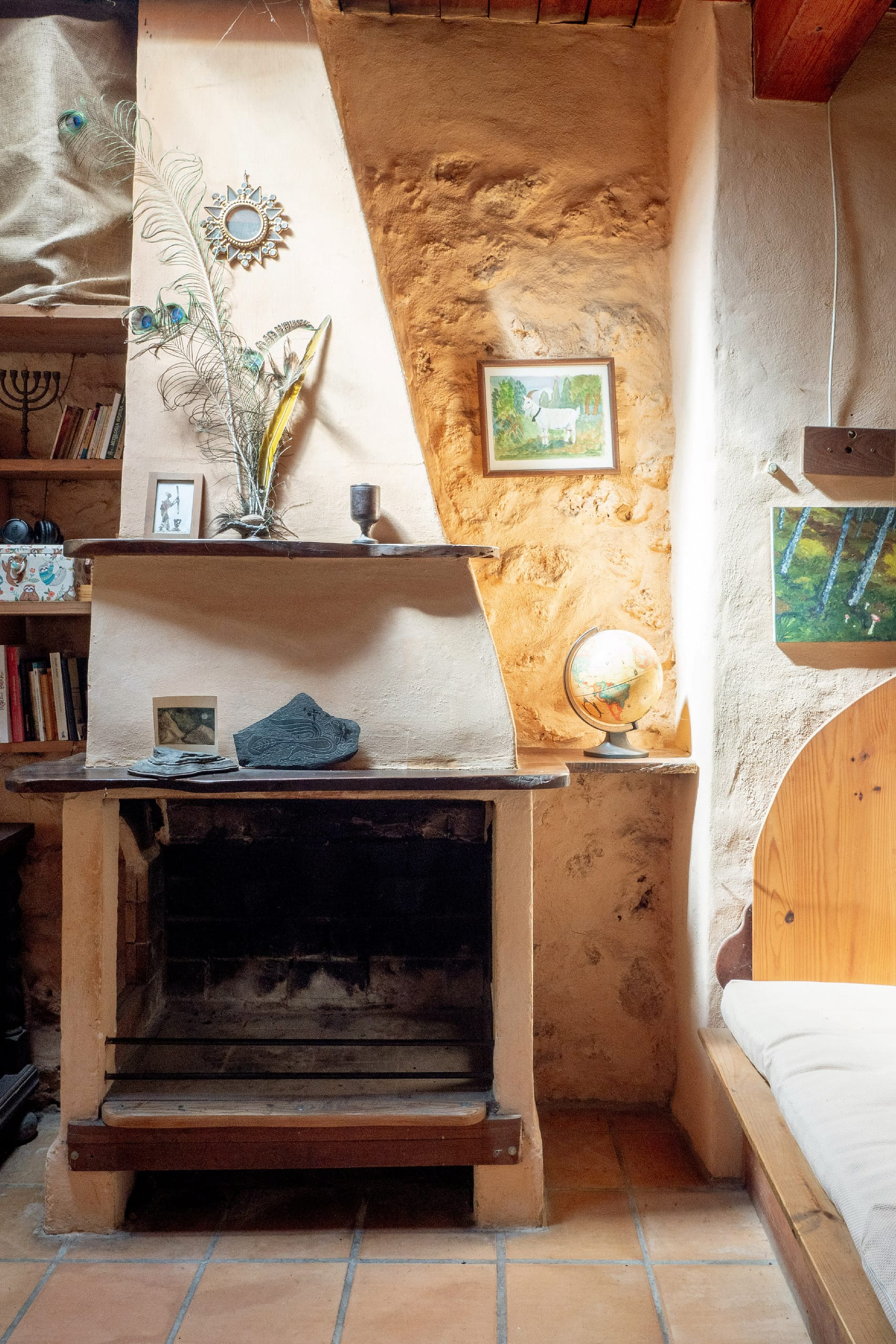 Country home on large plot in a private location 2