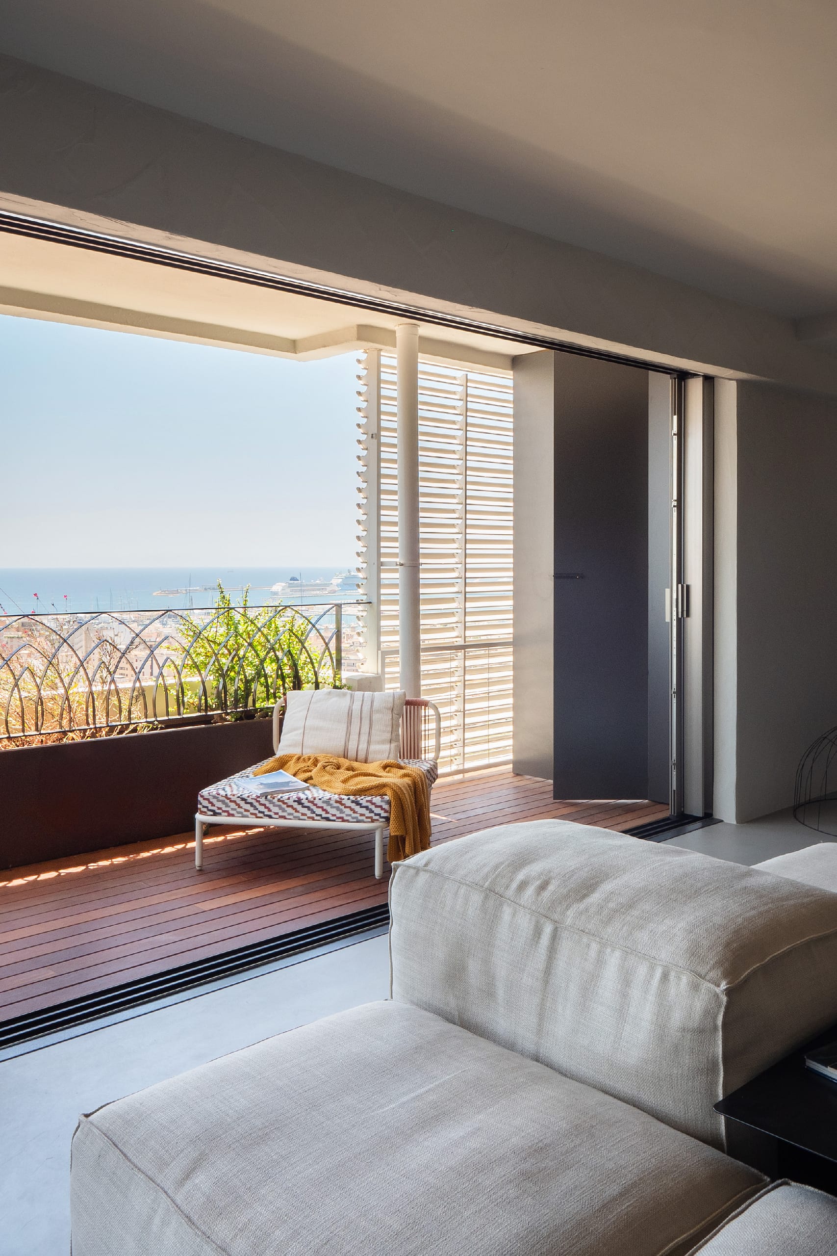 Stunning apartment with panoramic sea and Palma bay views 29