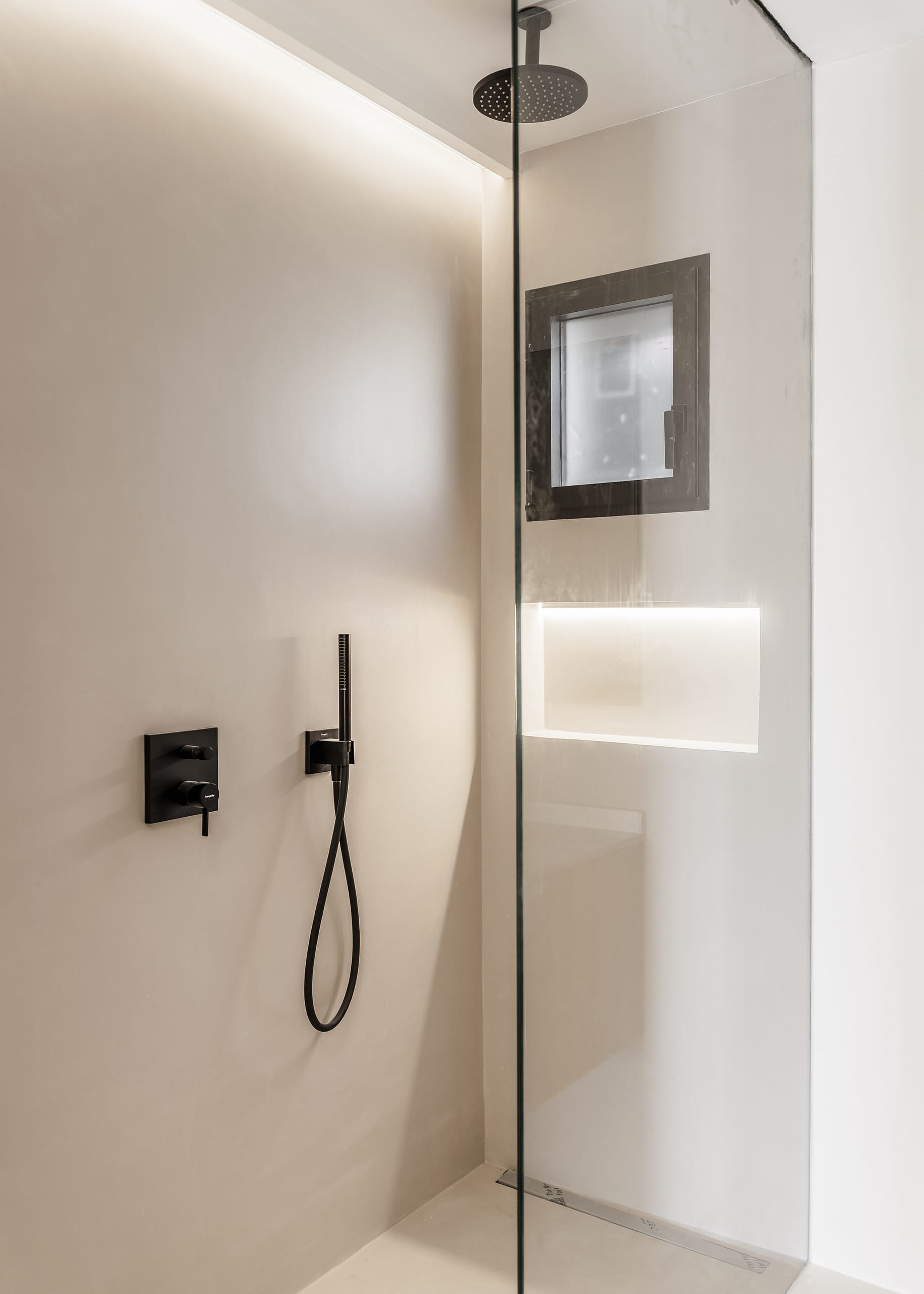 Newly renovated sea view house in Genova 11