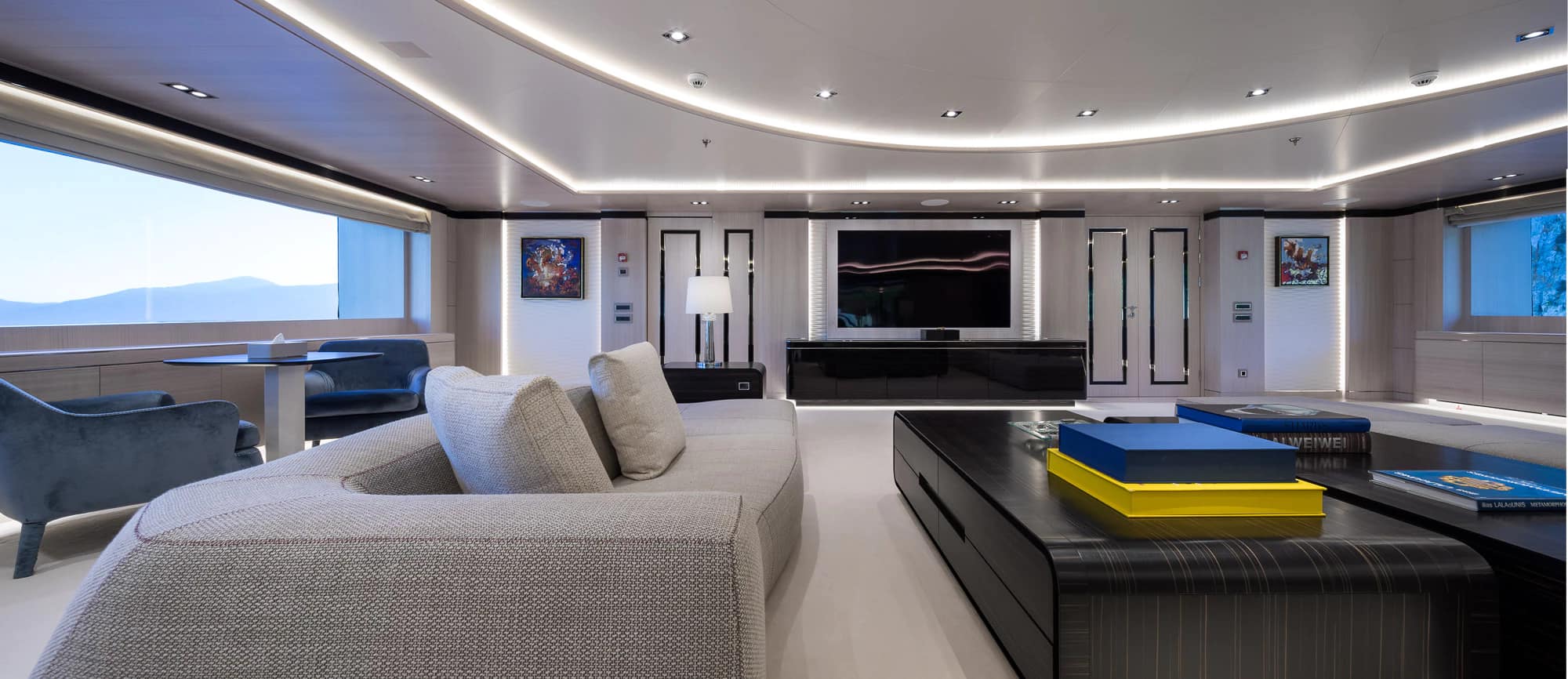 OPTASIA__Jeff+Brown-20554_LR-OiE9C6YW