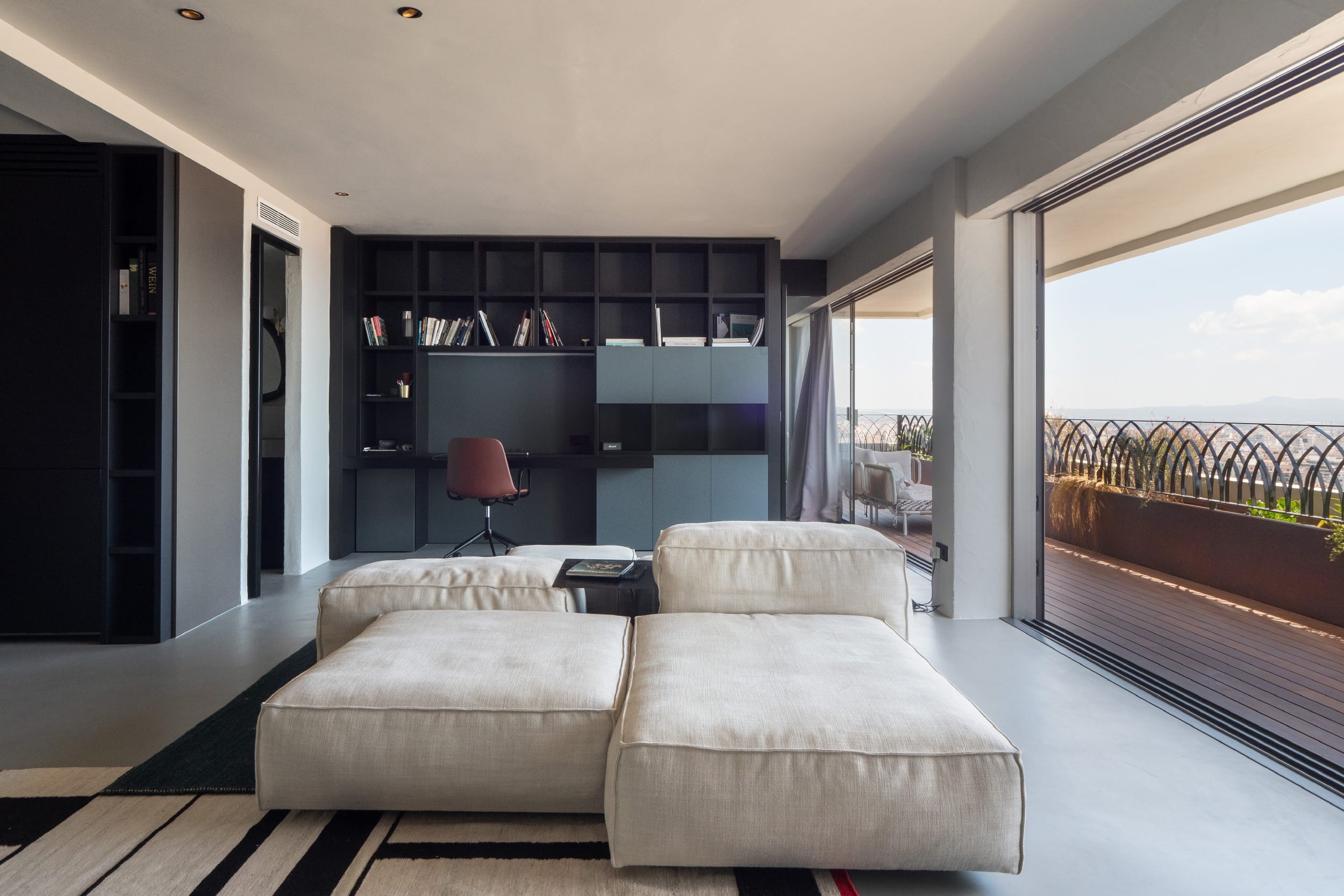 Stunning apartment with panoramic sea and Palma bay views 30