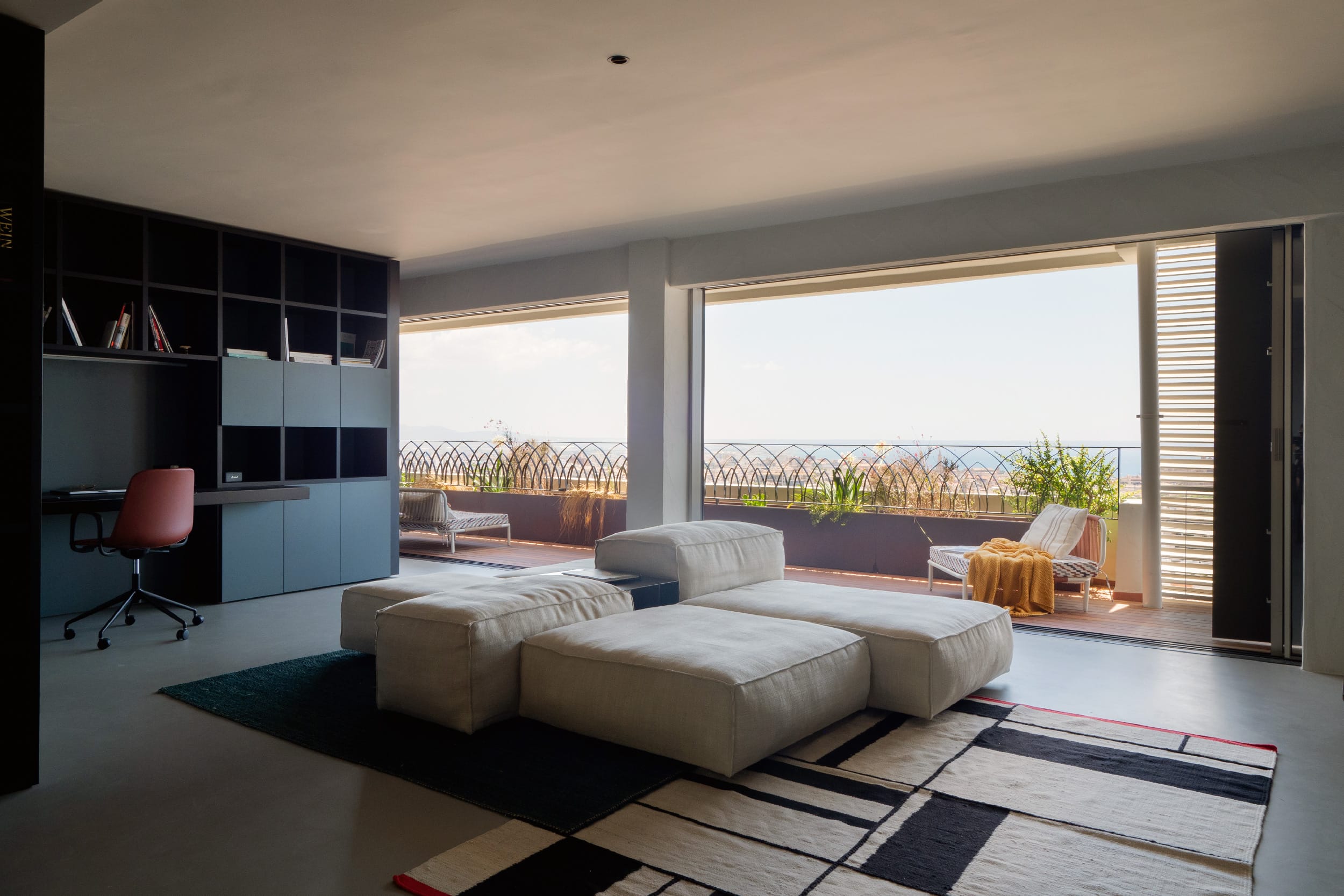 Stunning apartment with panoramic sea and Palma bay views 24