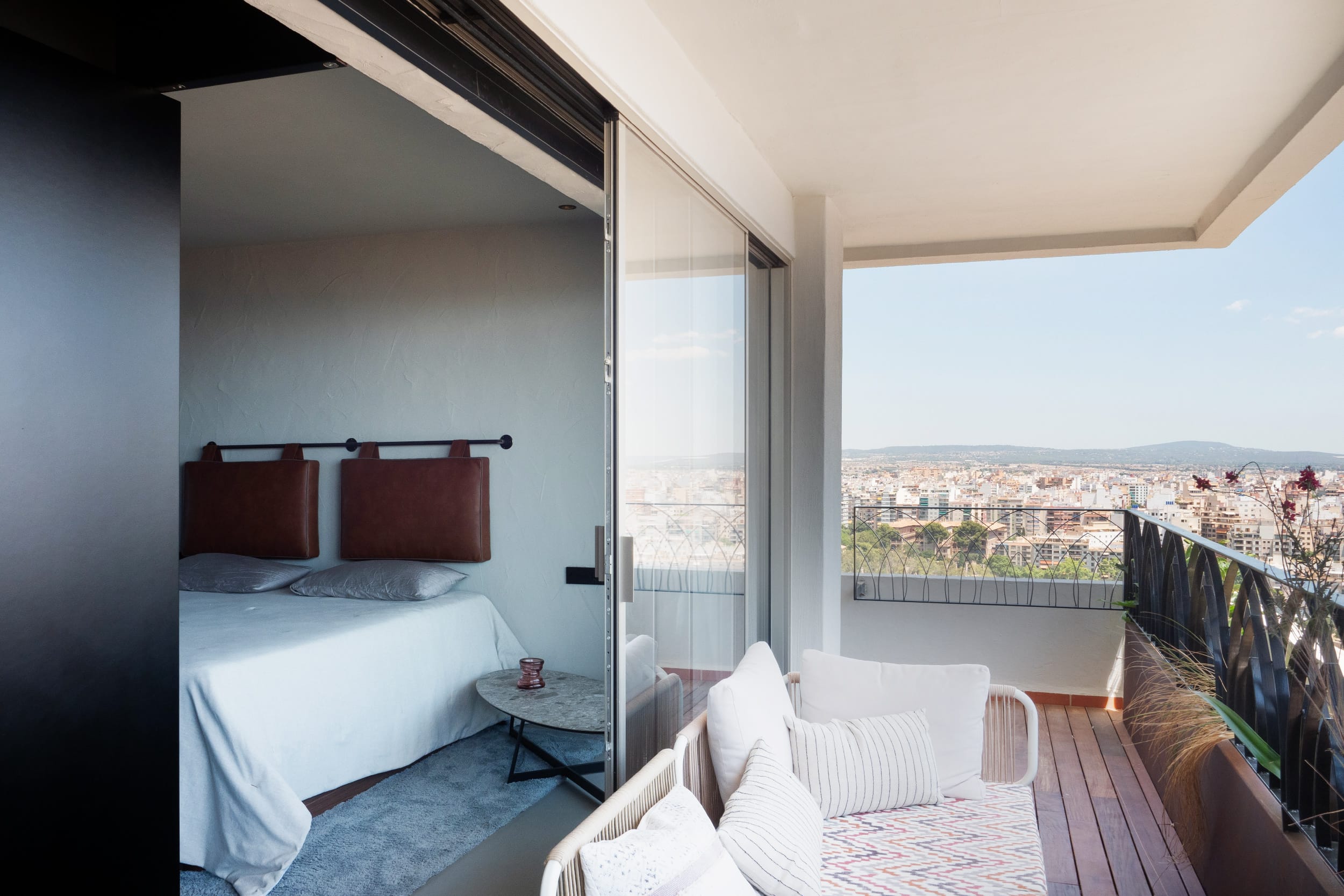 Stunning apartment with panoramic sea and Palma bay views 7