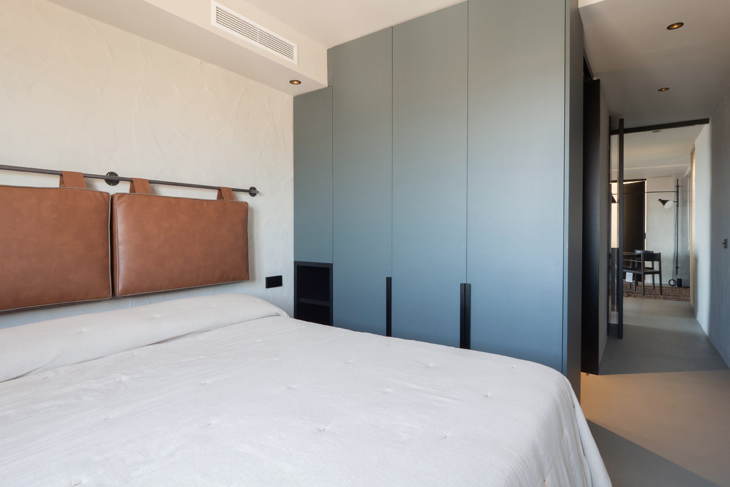 Stunning apartment with panoramic sea and Palma bay views 2