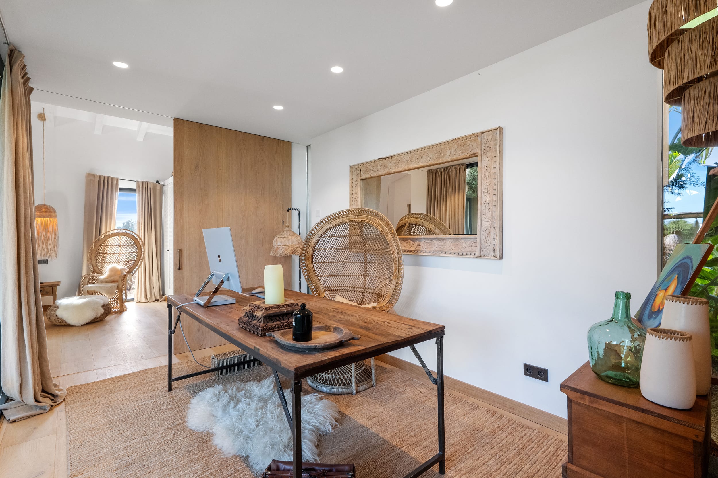 Remarkable finca with private golf course and guest house in Llucmajor 5