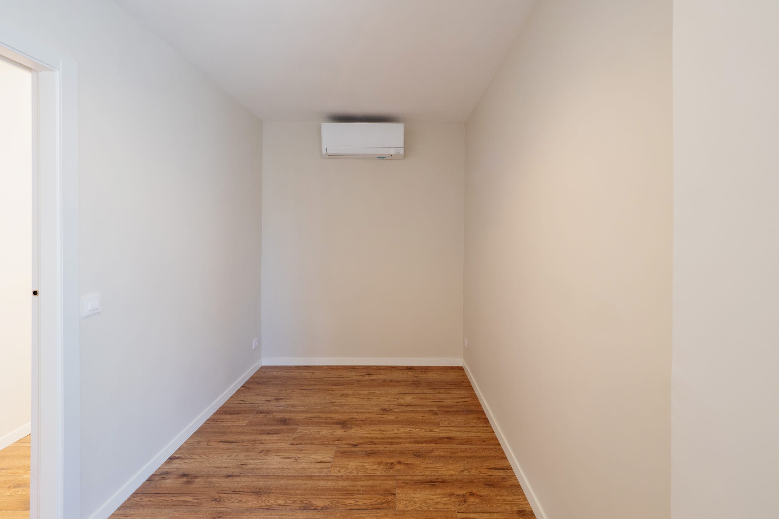 Renovated penthouse with large terrace and sea views in Santa Catalina