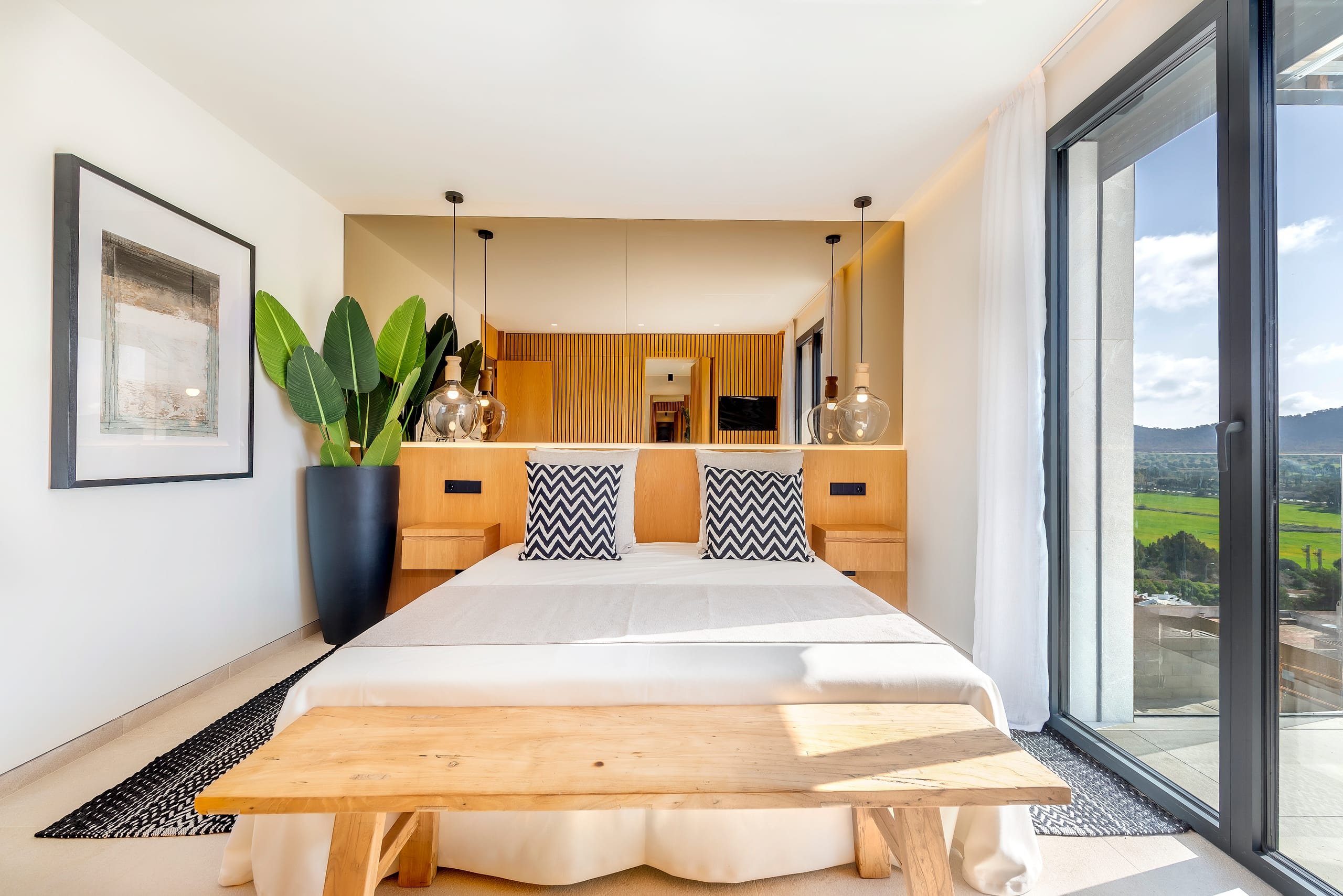 Exclusive penthouse in Santa Ponsa with private rooftop pool, sea views & luxury finishes 37