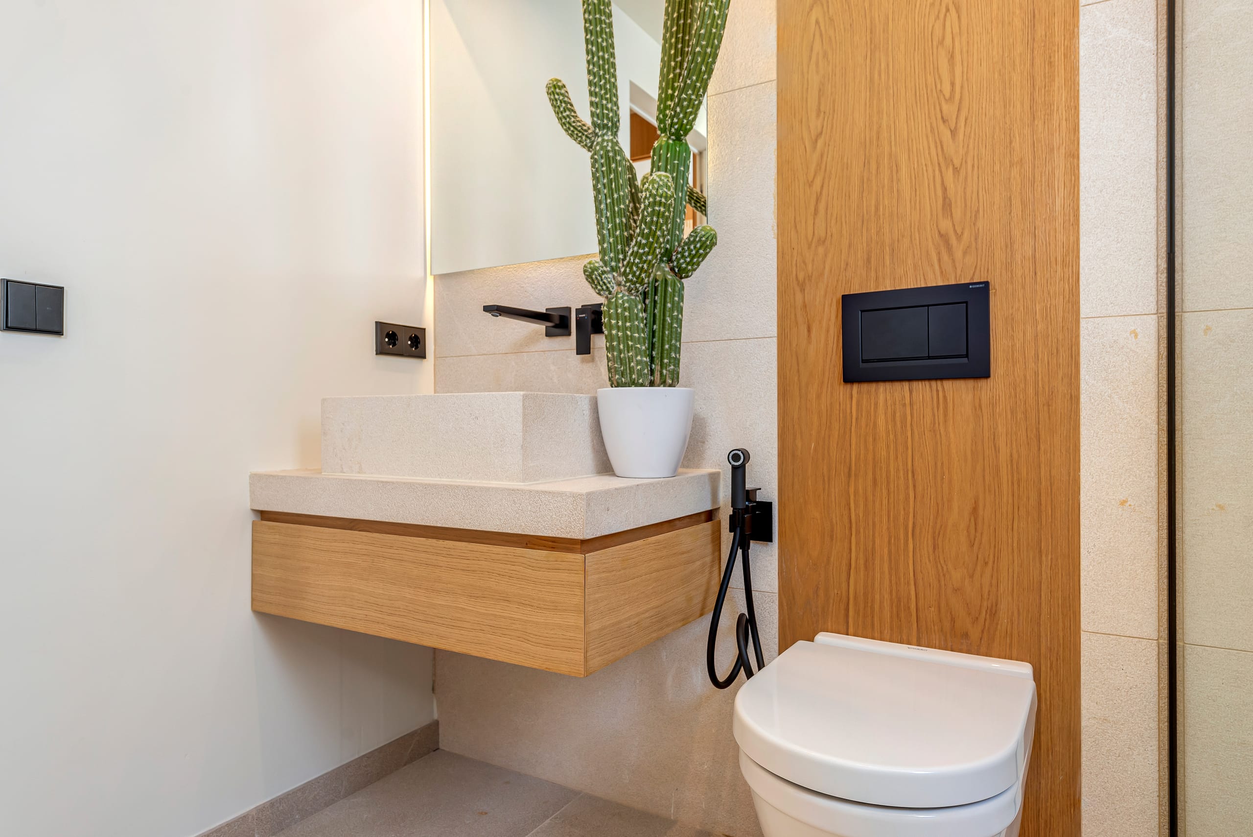 Exclusive penthouse in Santa Ponsa with private rooftop pool, sea views & luxury finishes 35