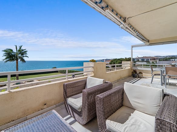 3 Bedroom Apartment in El Chaparral