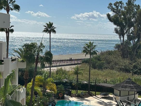 3 Bedroom Apartment in New Golden Mile