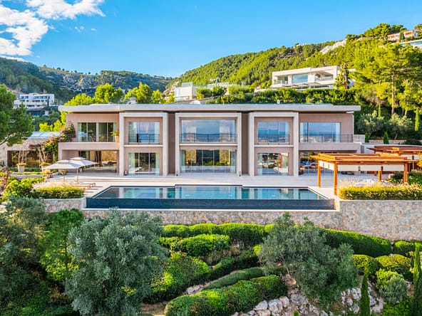 Exquisite Property Son Vida