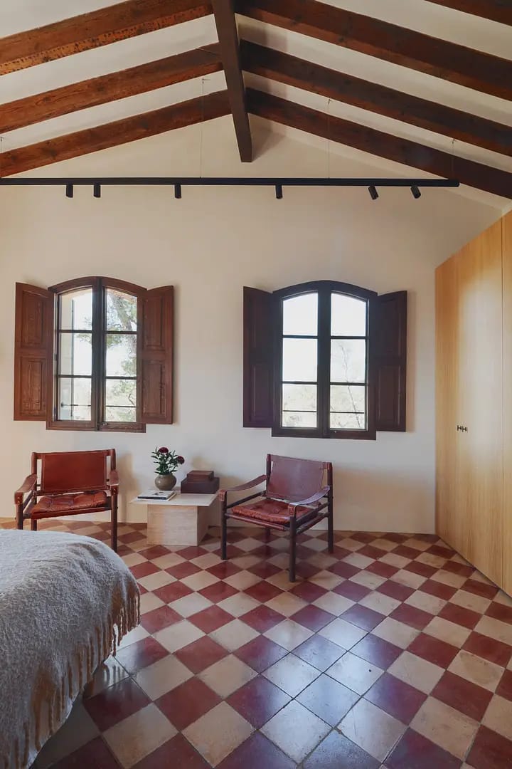 Reformed house with captivating views in Palma 17