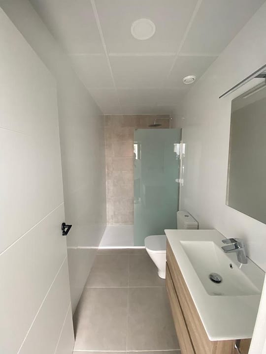 hh61330223-01-image-13