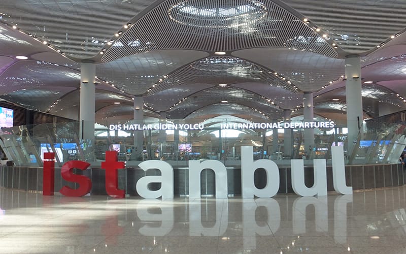 Triple takeoff and landing at Istanbul Airport