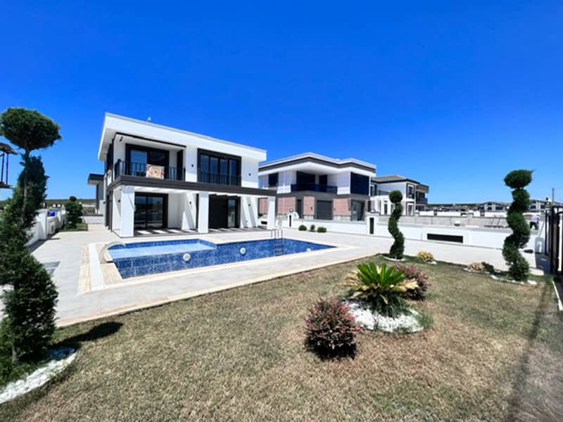 Detached Villa near Altinkum