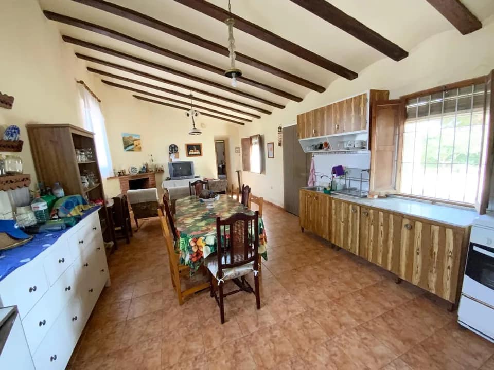 4ez8h3d0usk_WhatsApp Image 2025-06-17 at 13.03.13 (5)