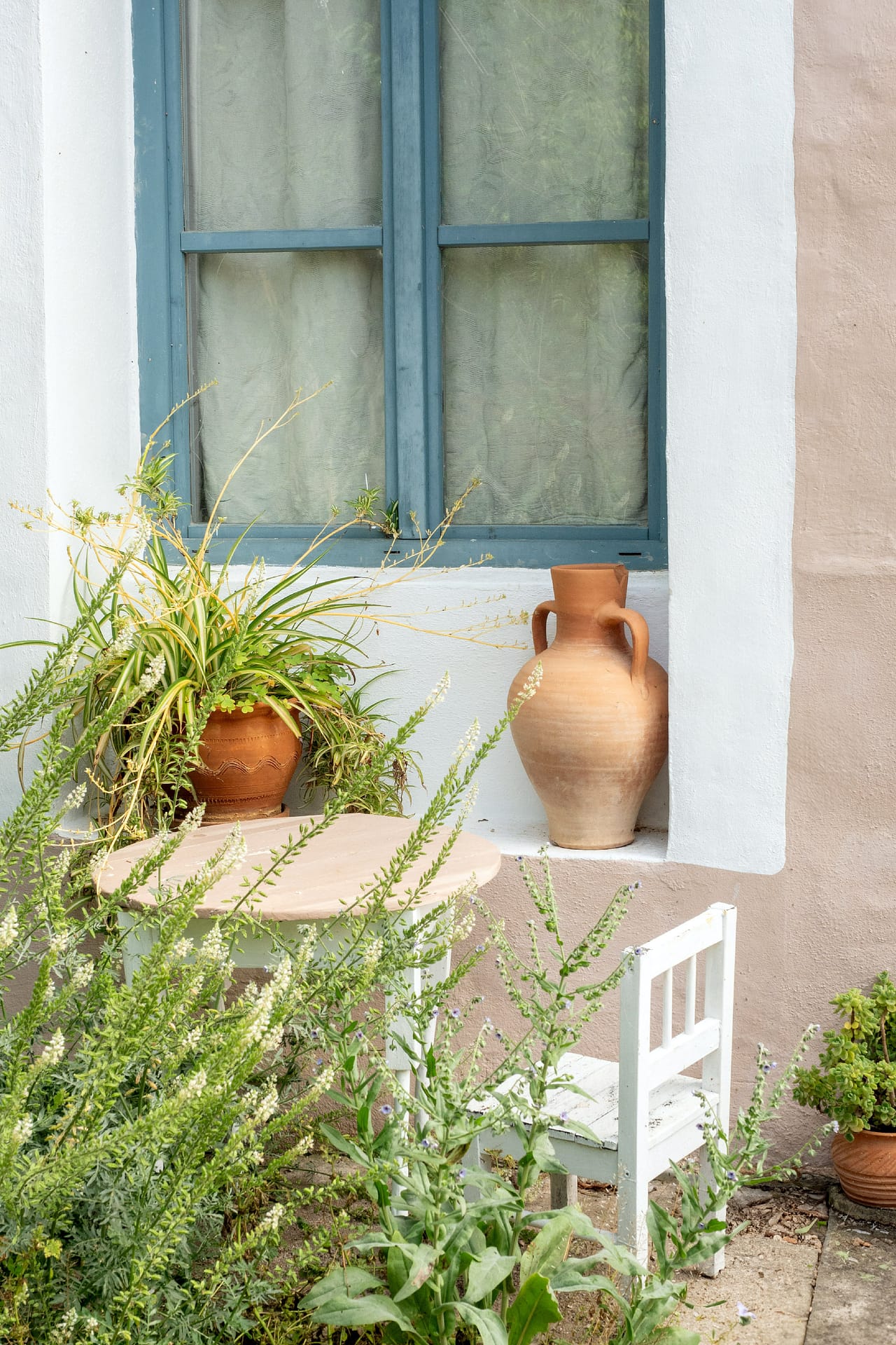 Country home on large plot in a private location 22