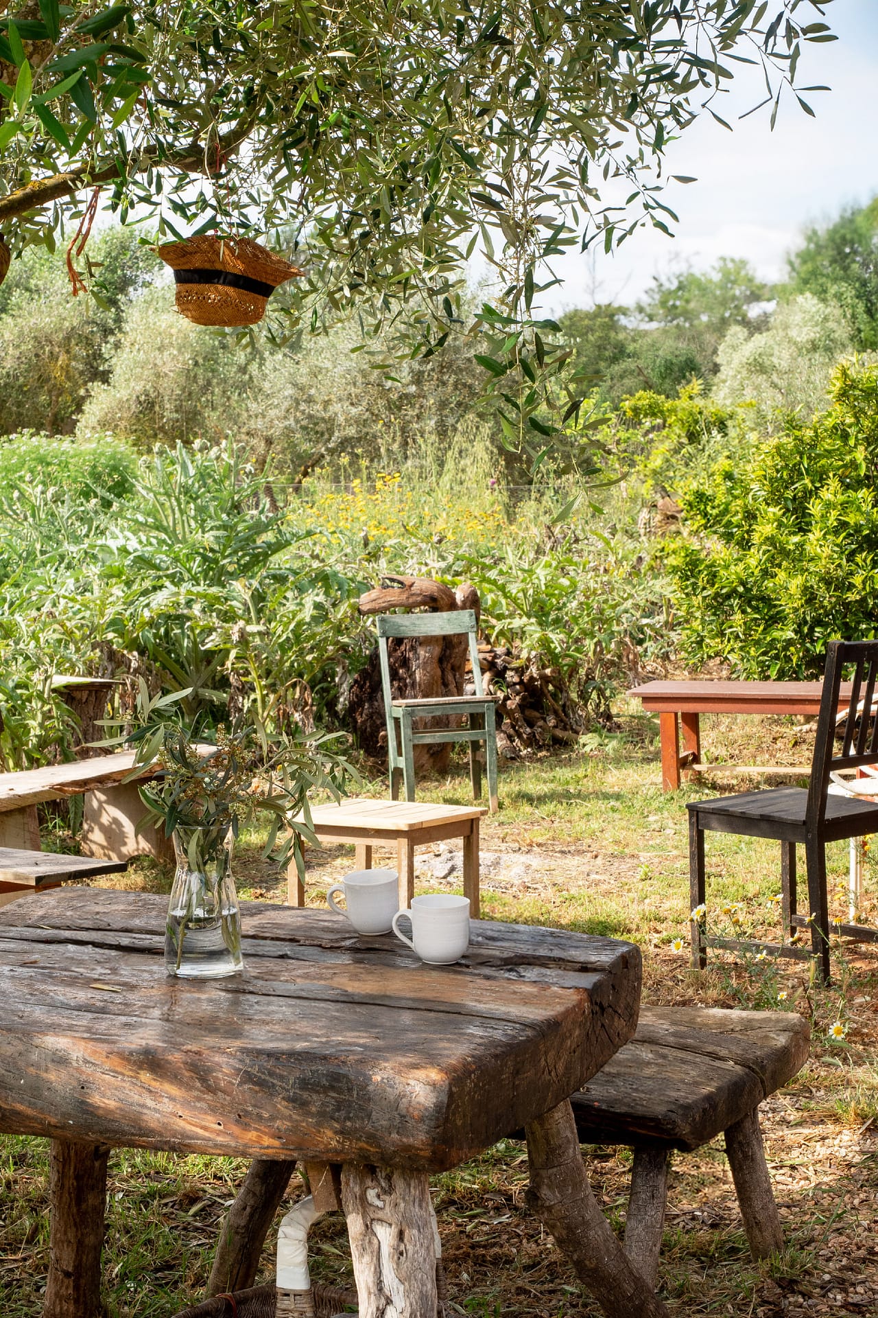 Country home on large plot in a private location 20