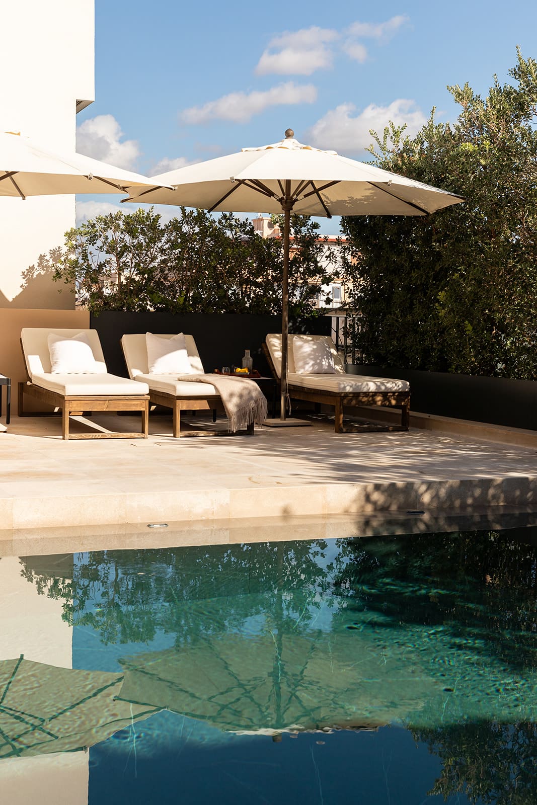 Sophisticated living in a renovated El Terreno Villa 57