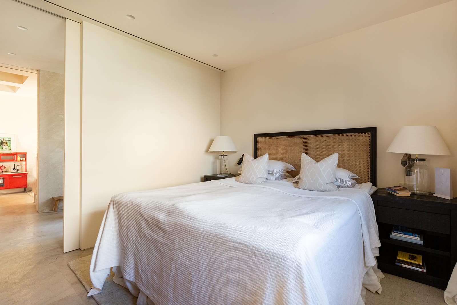 Sophisticated living in a renovated El Terreno Villa 41