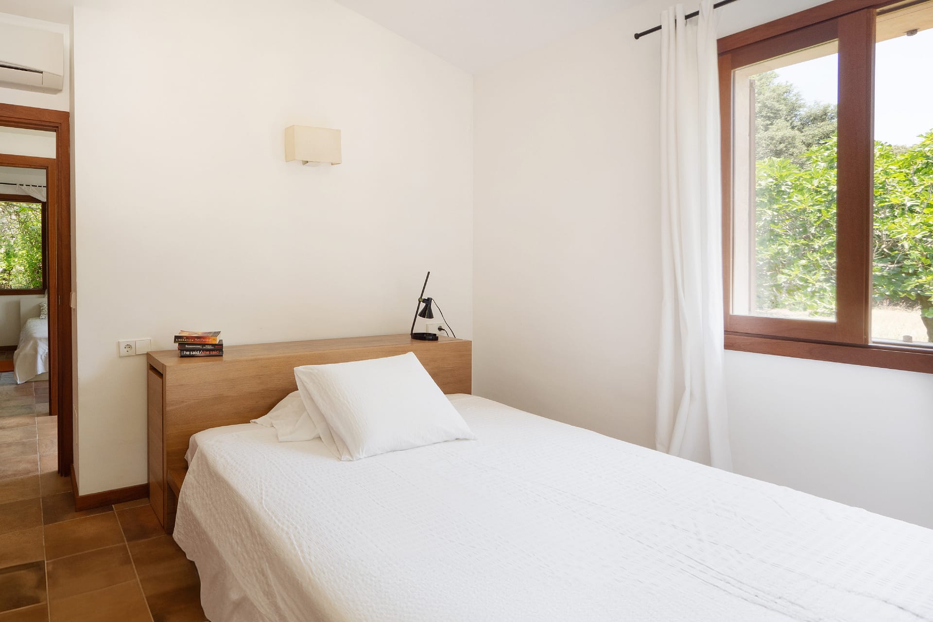 ecluded countryside finca with pool and and tourist license in Campanet 2