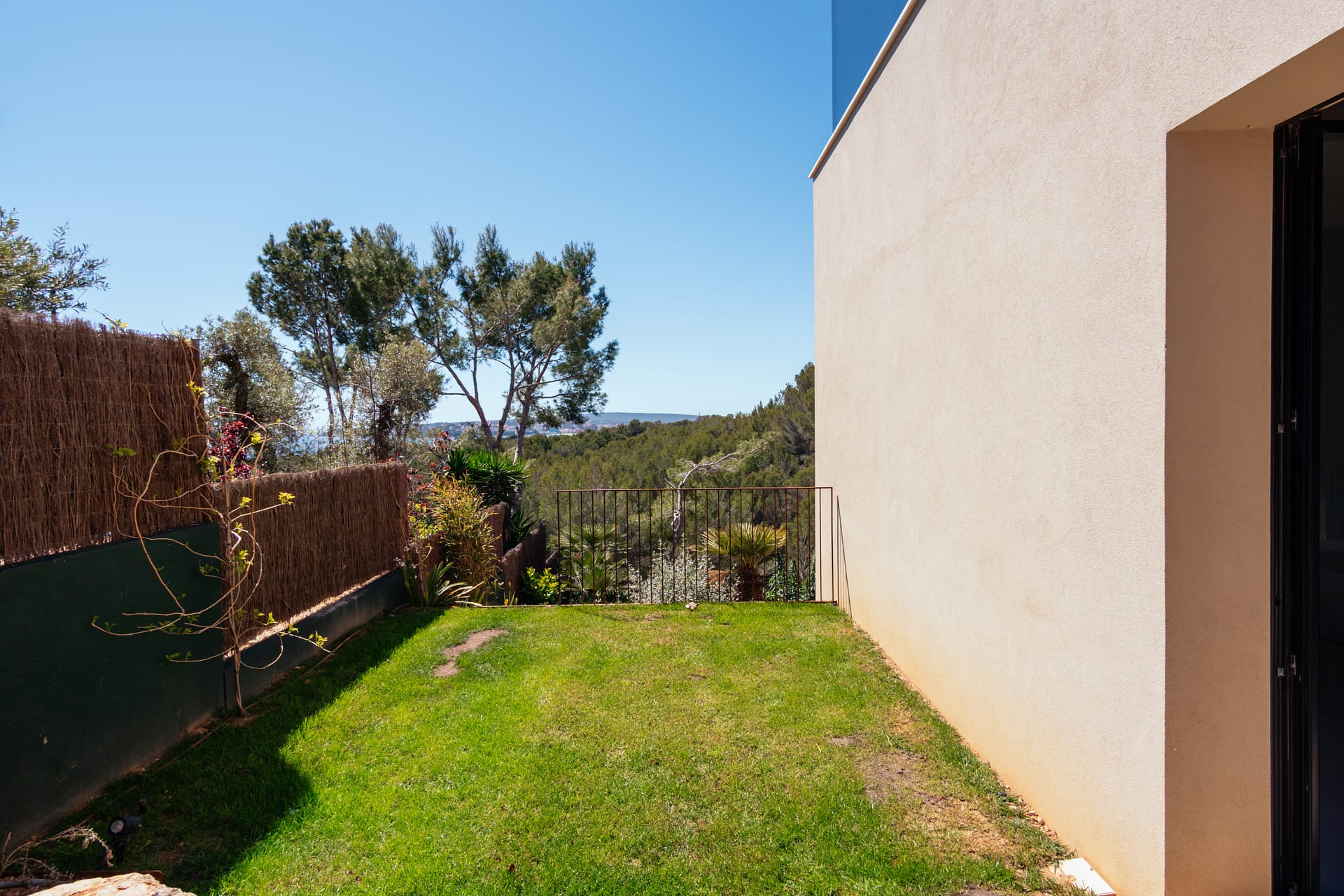 Luxury villa with panoramic sea views in Costa d'en Blanes 9