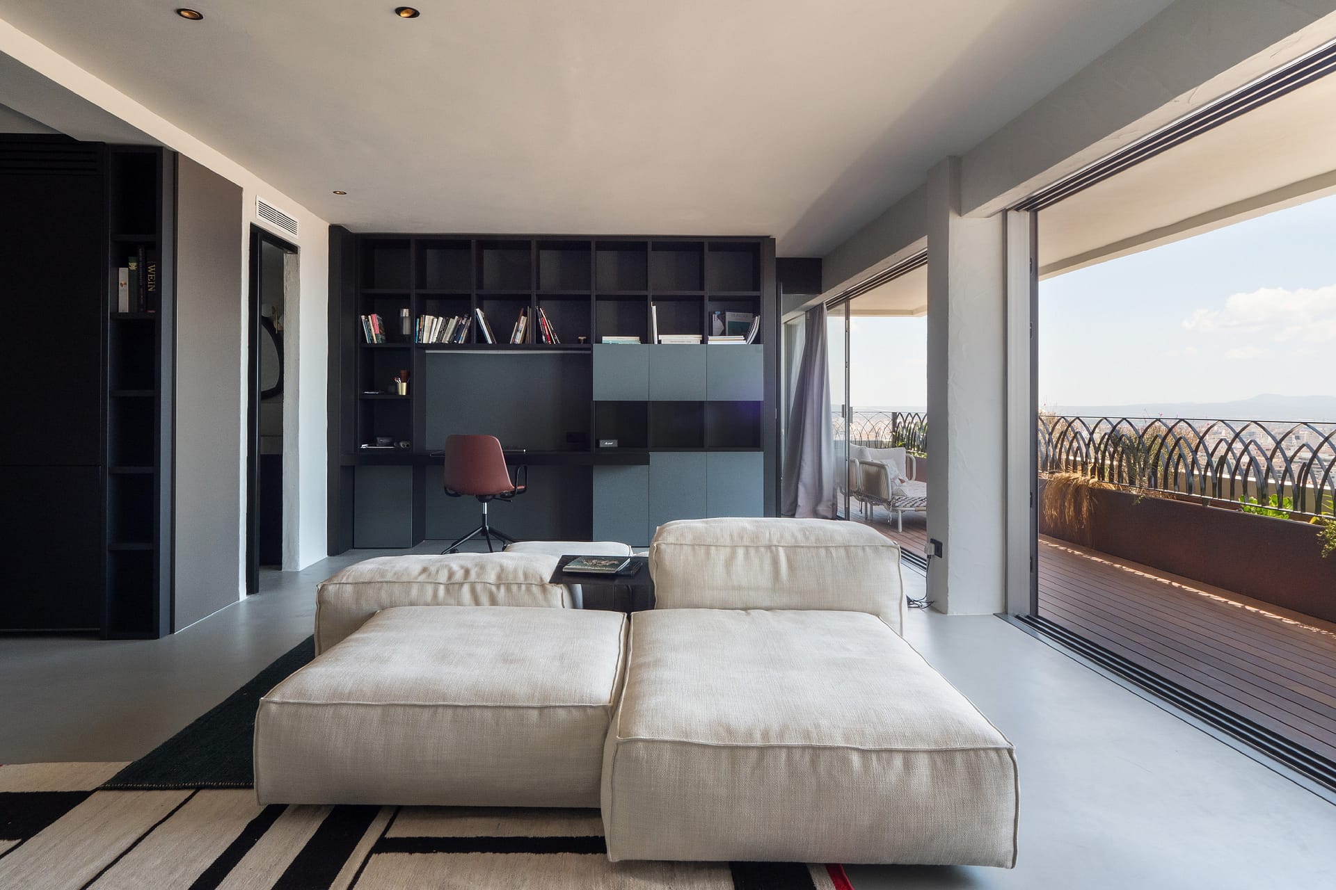 Stunning apartment with panoramic sea and Palma bay views 30