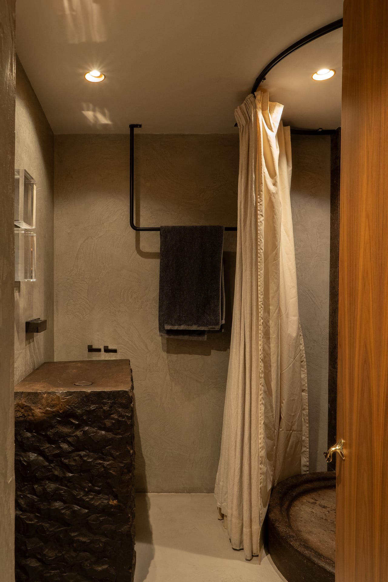 Stunning modern duplex apartment with Private Pool in the Heart of Santa Catalina, Palma 9