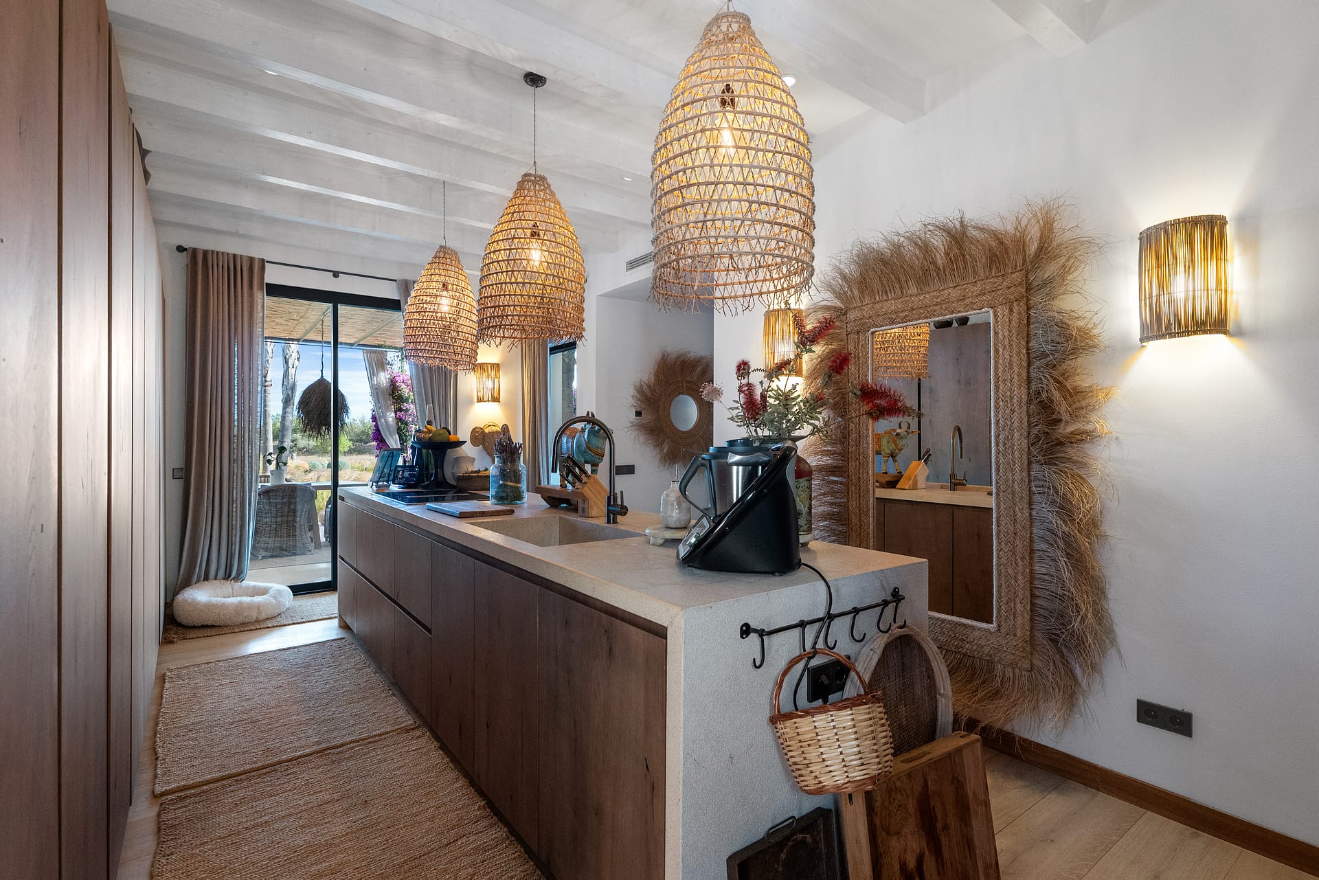 Remarkable finca with private golf course and guest house in Llucmajor 15