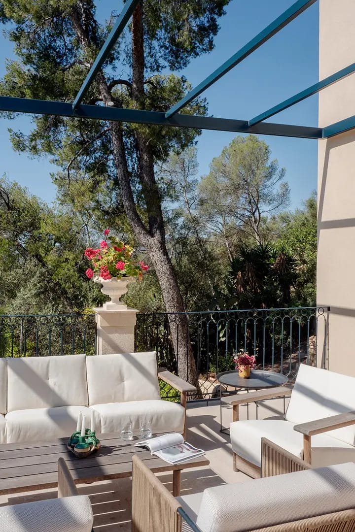 Reformed house with captivating views in Palma 37