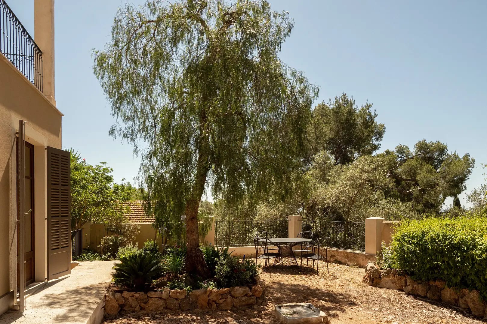 Reformed house with captivating views in Palma 6