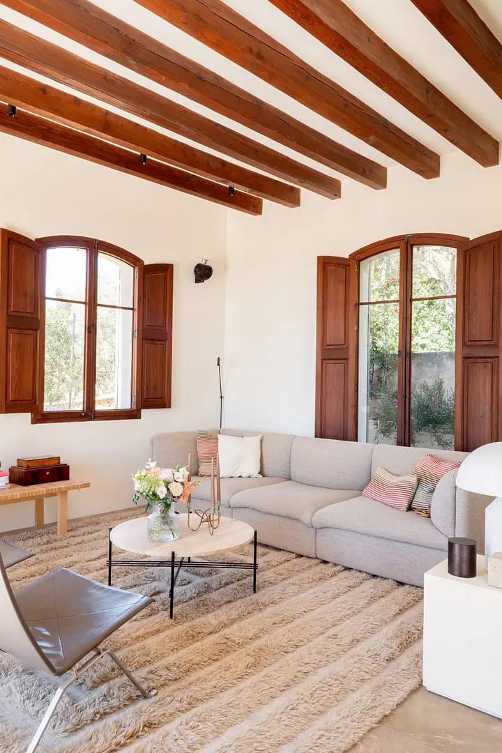 Reformed house with captivating views in Palma 2