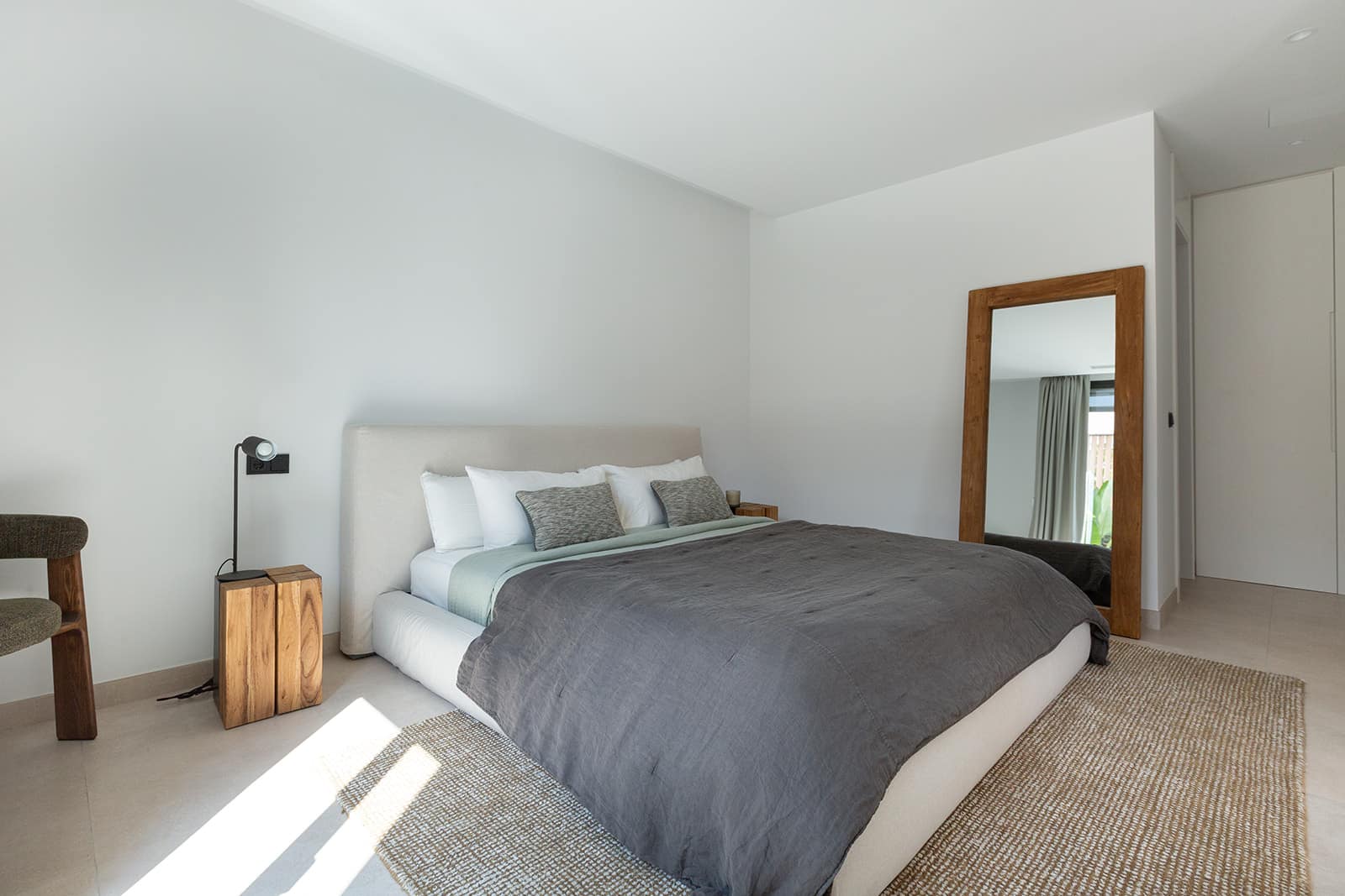 Reformed apartment with generous terrace in Son Armadams, Palma 59