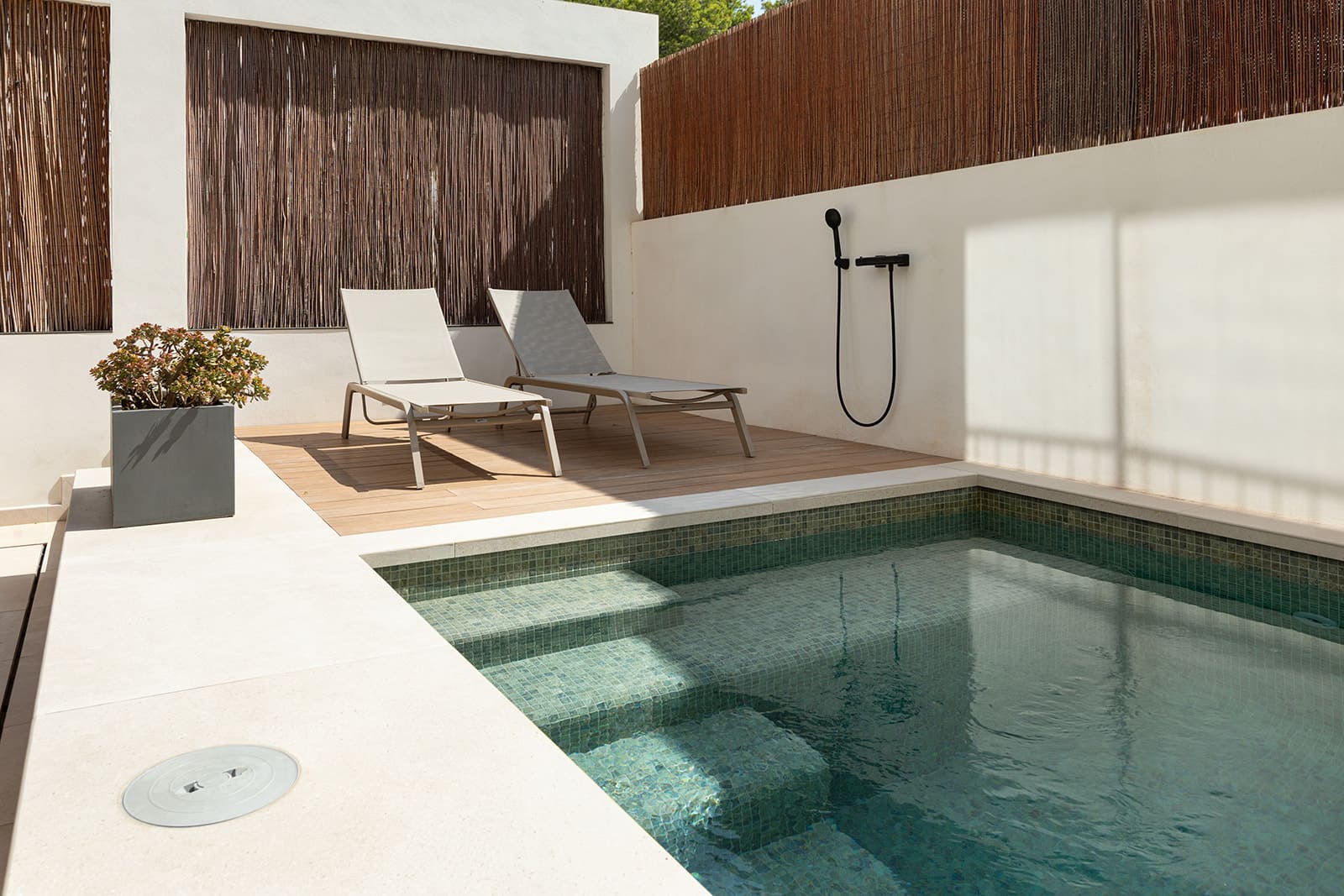 Reformed apartment with generous terrace in Son Armadams, Palma 4