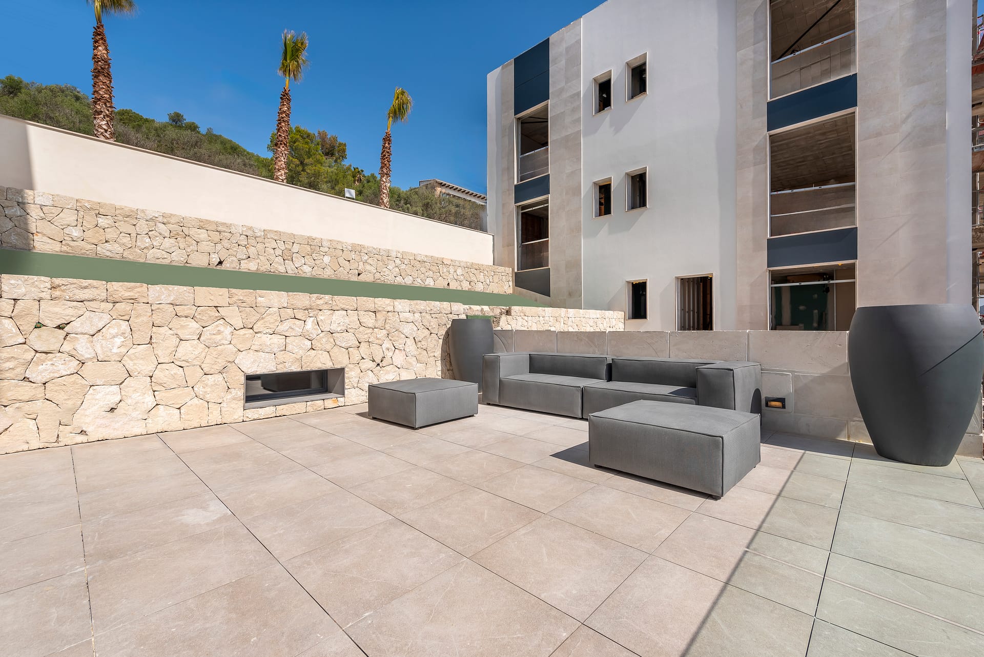 Exclusive penthouse in Santa Ponsa with private rooftop pool, sea views & luxury finishes 33