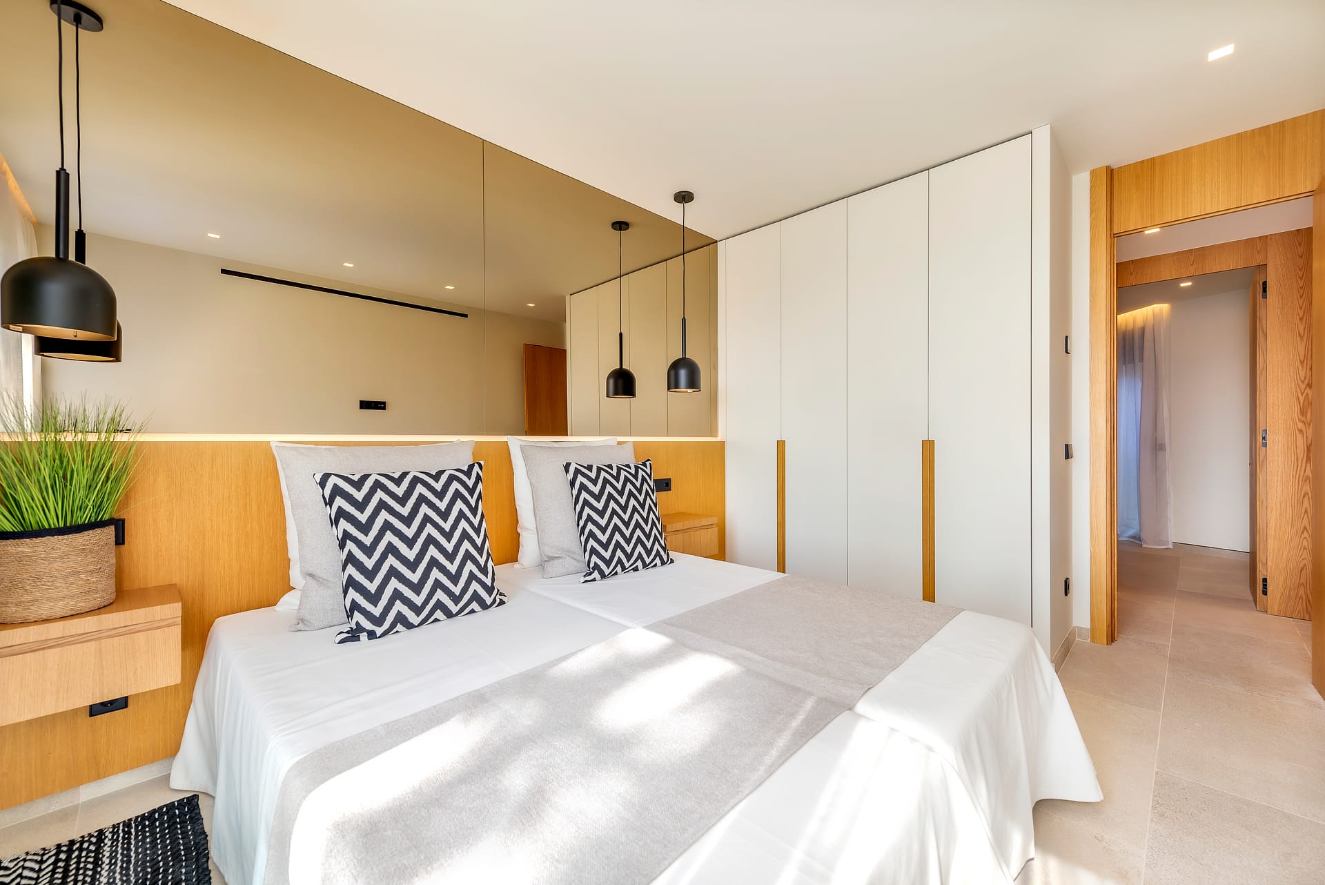 Exclusive penthouse in Santa Ponsa with private rooftop pool, sea views & luxury finishes 28