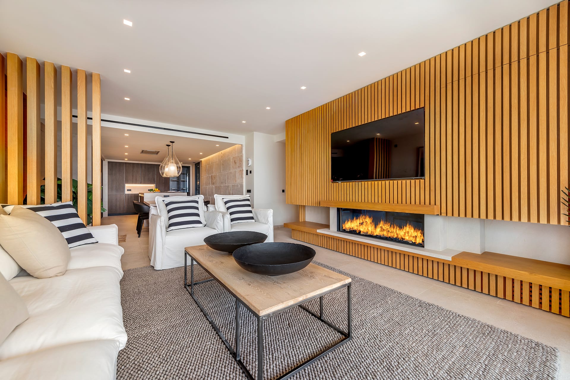 Exclusive penthouse in Santa Ponsa with private rooftop pool, sea views & luxury finishes 24