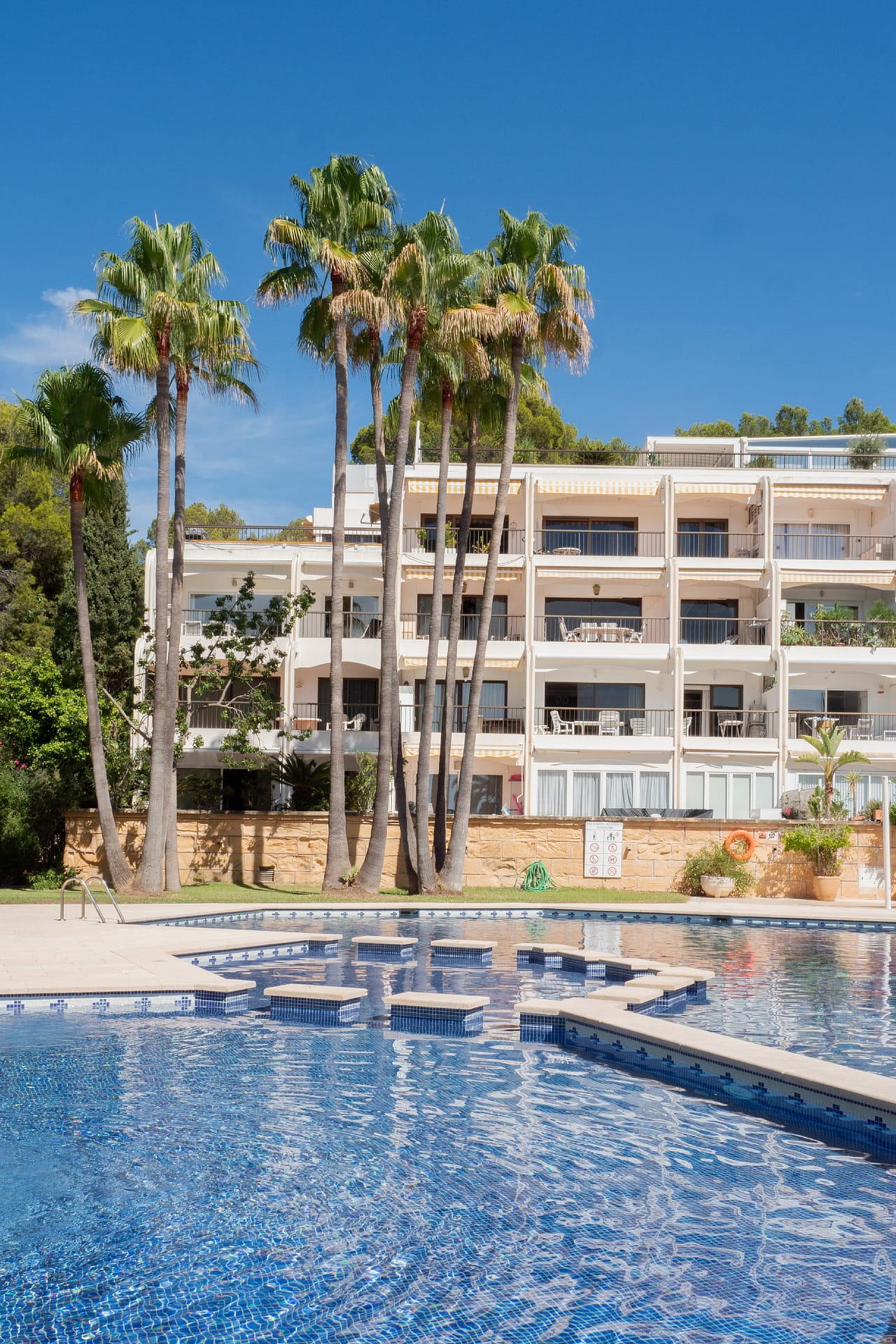 Newly Renovated Apartment with Sea Views in Exclusive Puerto Portals 35