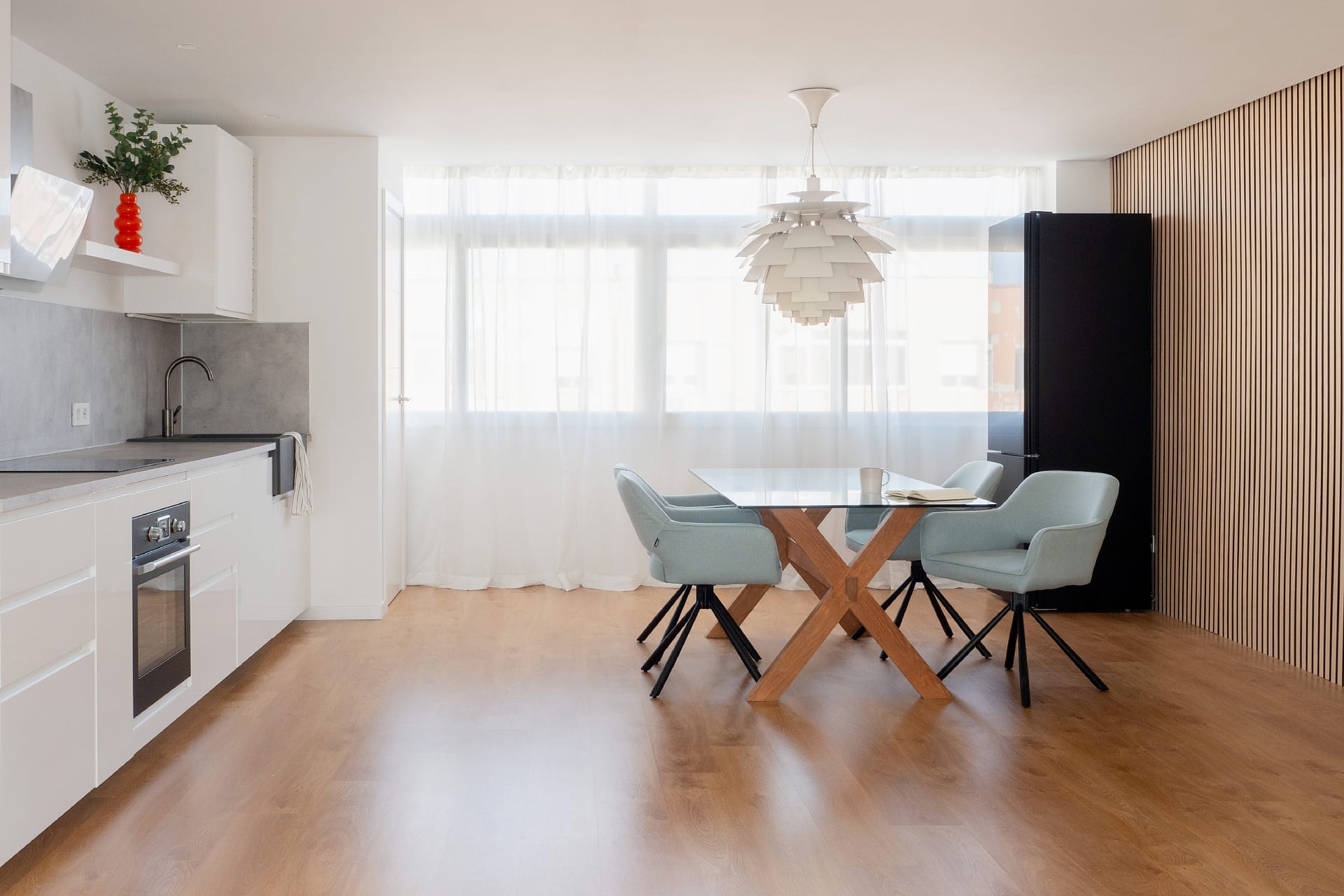 Fantastic renovated penthouse with expansive terraces in El Molinar 26