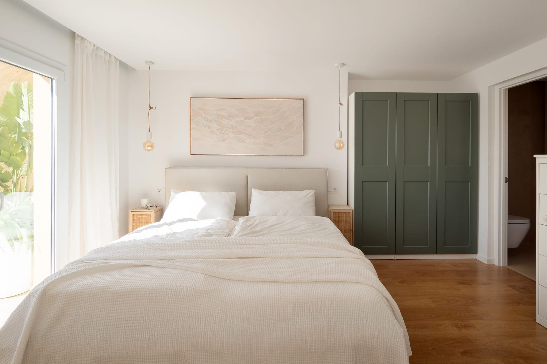 Fantastic renovated penthouse with expansive terraces in El Molinar 8