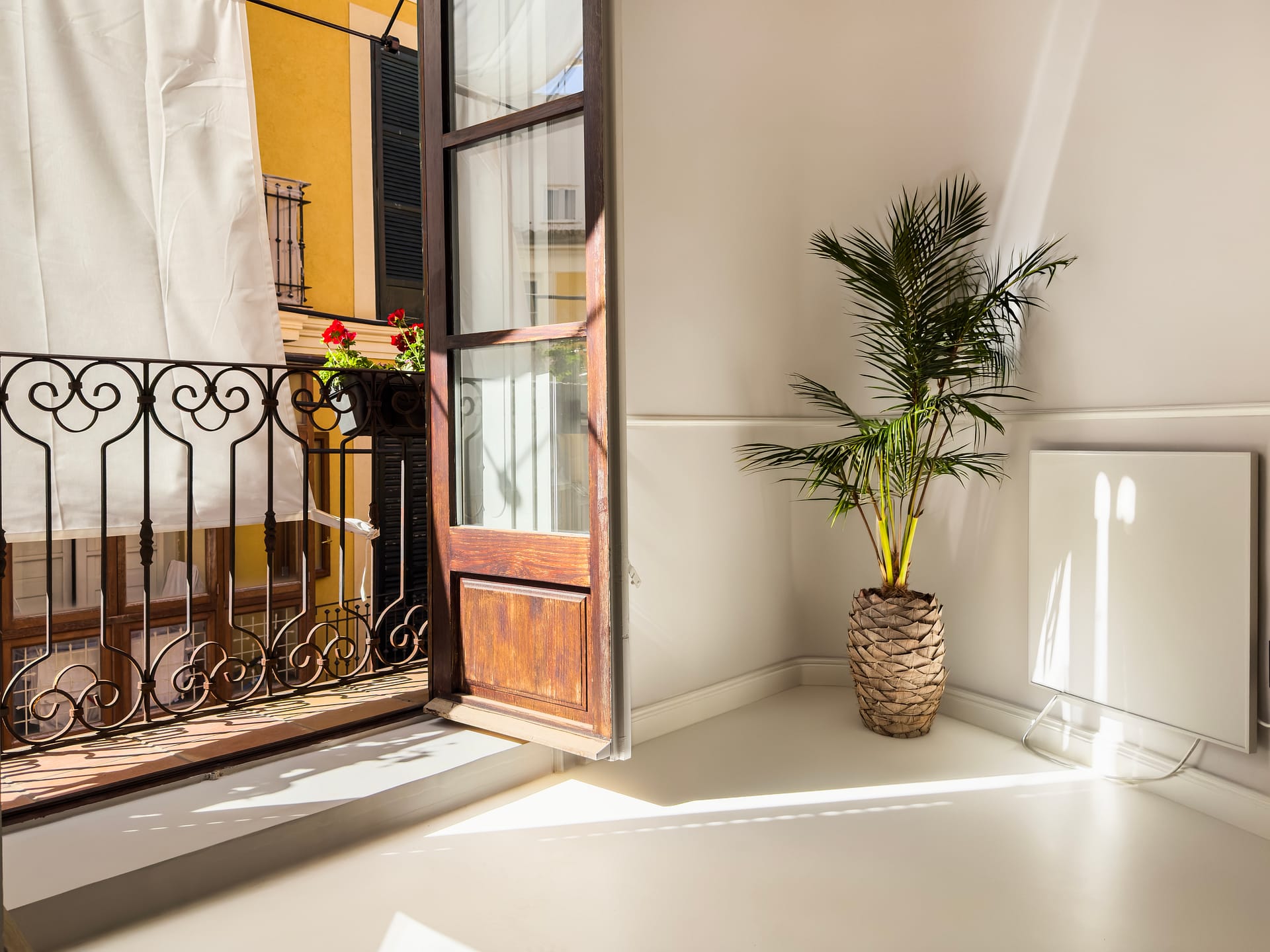 Exceptional designer apartment in Old Town 5